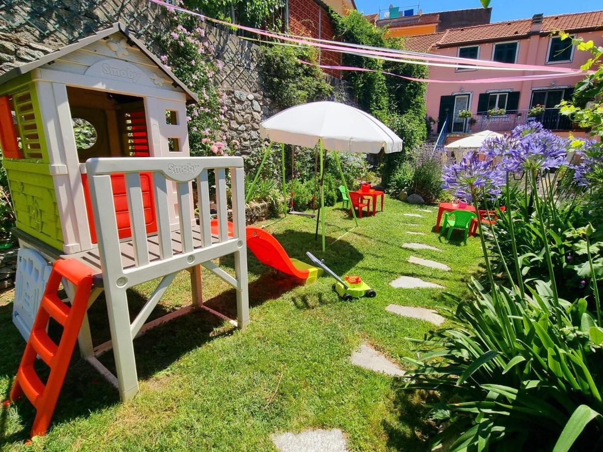 Casa Vacanze Family Albisola Superiore Ngoại thất bức ảnh